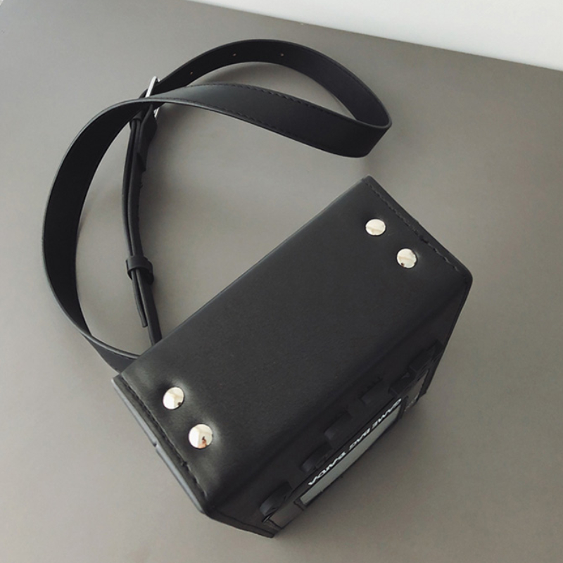 Дизайн игровой консоли из иску – обзор и цена Board Game Box
